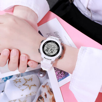 SYNOKE 8138 Sport Colorful Kinderhorloge 5ATM waterdicht lichtgevend digitaal studentenhorloge