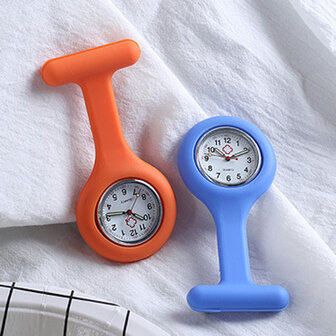 Kleurrijke schattige verpleegster horloges milieu siliconen vouwsluiting waterdicht quartz horloge